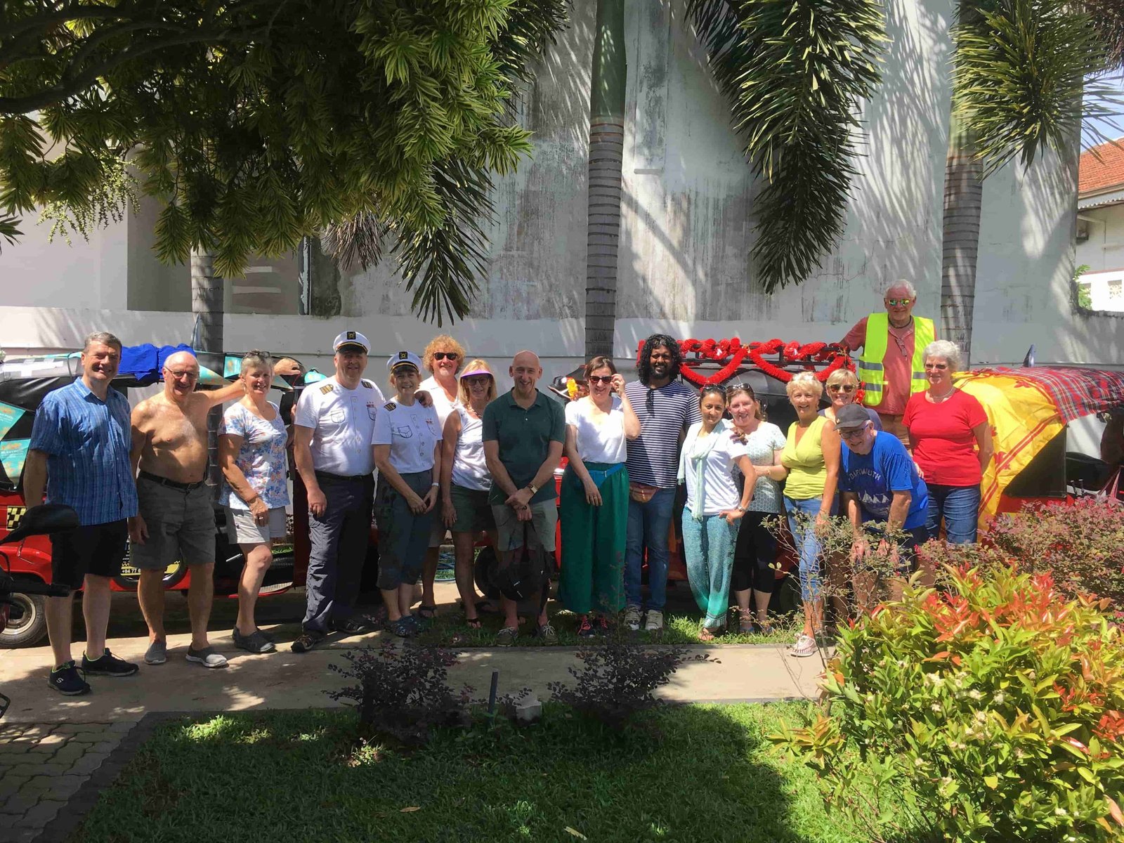 sri lanka tuk tuk group tour